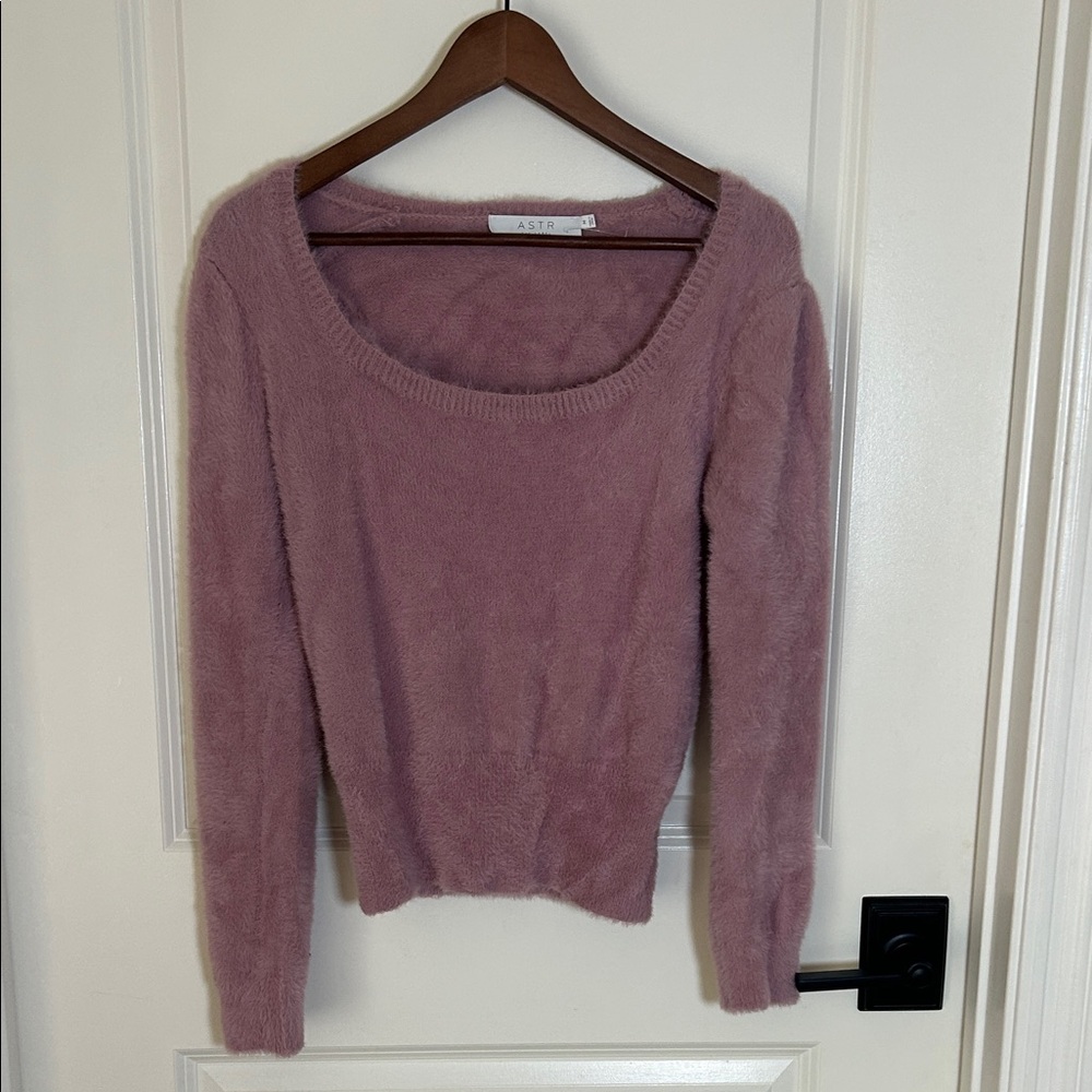 Astr pink scoop neck fuzzy sweater